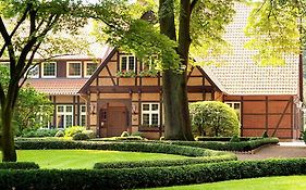 Heidehotel Waldhuette
